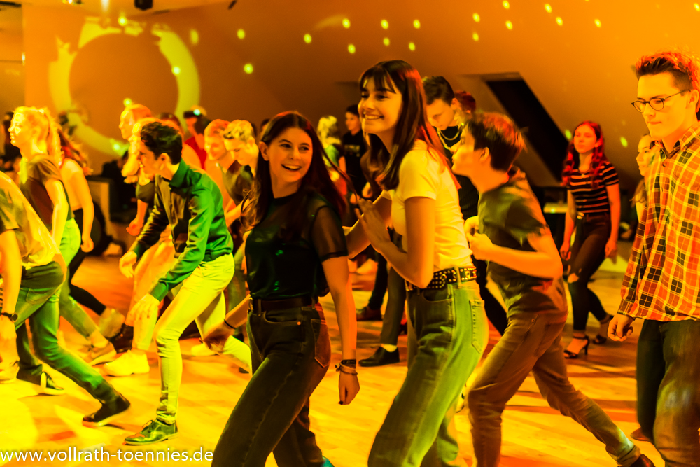 2019 11 30 Tanzparty Jugend 0678